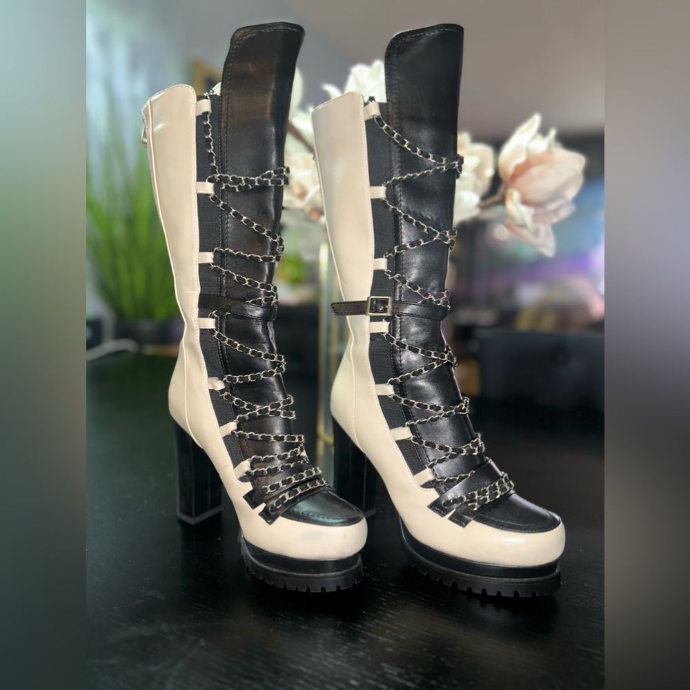 SANITTEN OVER YOU OVER THE KNEE FLAT BOOT